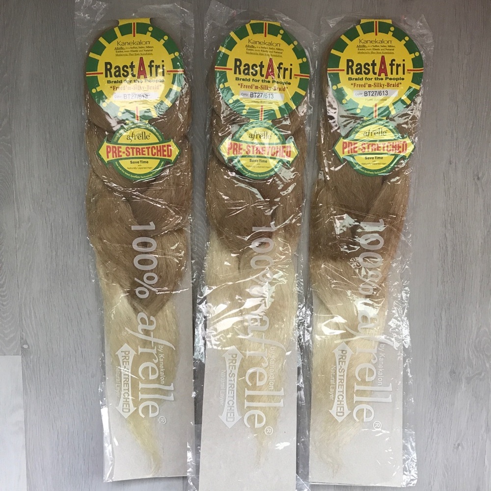 RASTAFRI BRAIDING EXTENSIONS HAIR 100% SYNTHETIC 
BLONDE/PLATNIUM OMBRE 3 PACKS